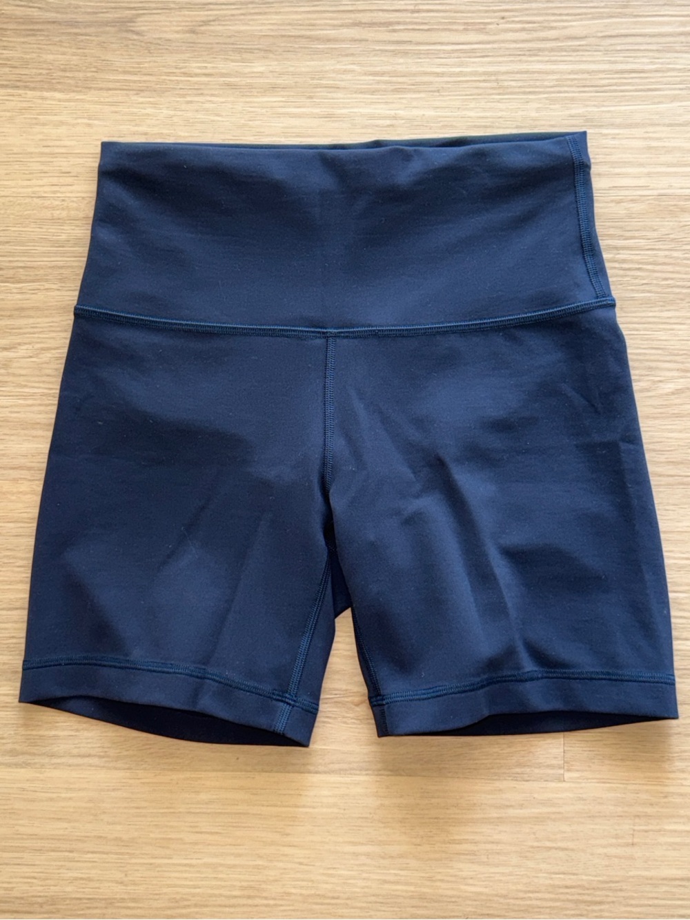Lululemon Wunder Train High Rise Shorts - Navy Blue Size 6, 6” inseam